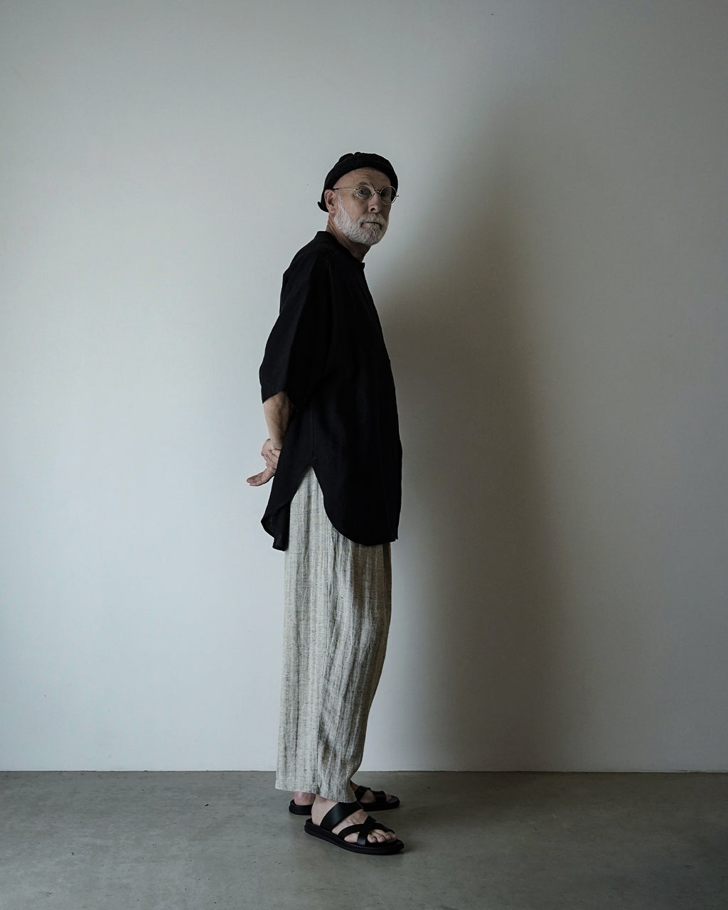 Wash Linen Band Collar Henley Neck Like Half Sleeve Atelier Shirt <#black>