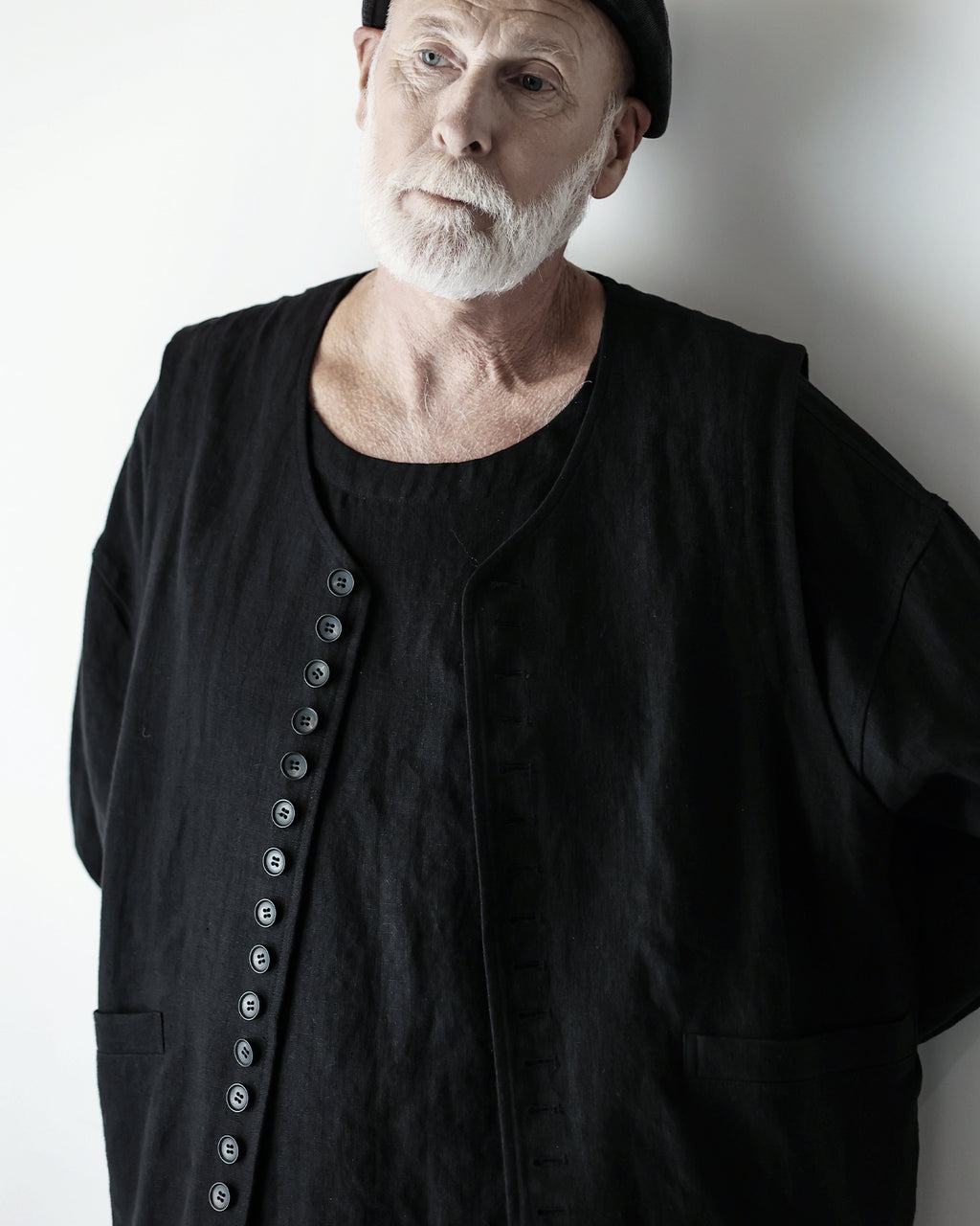 French Linen Back Belt Button Design V-Neck Vest <#black>