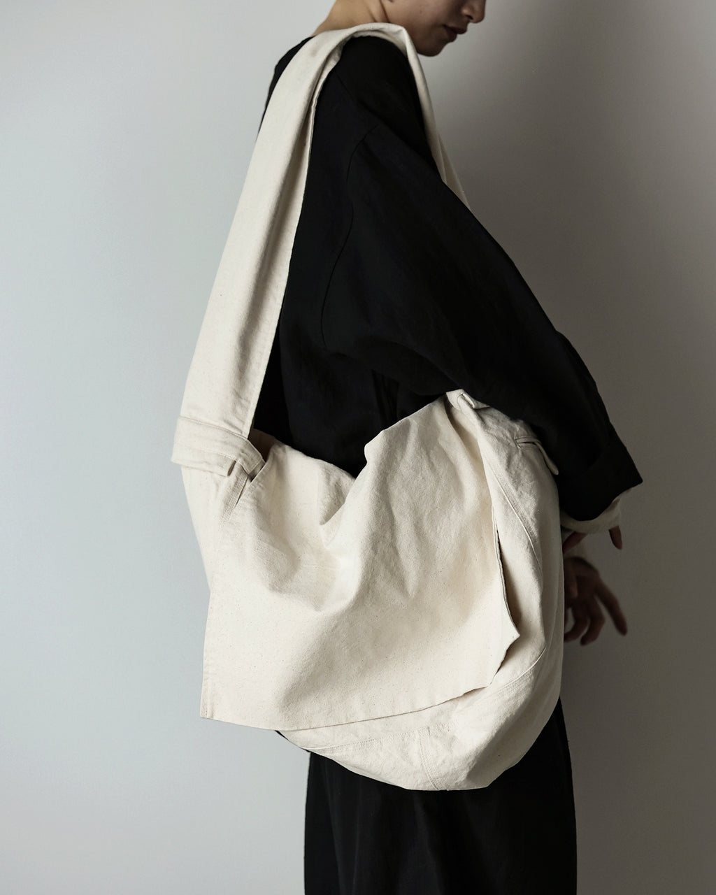 Cotton Canvas News Paper Bag <#ivory>