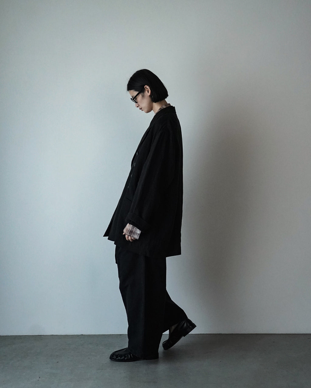 French Linen Back-Open Button Design Semi-Double Jacket <#black>