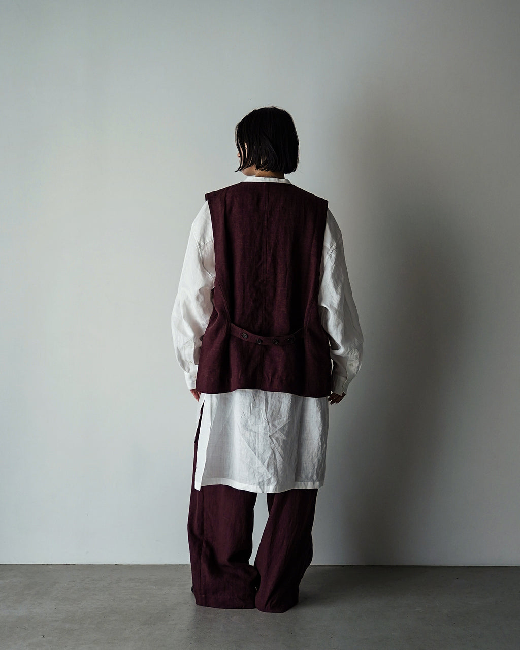 French Linen Back Belt Button Design V-Neck Vest <#burgundy>