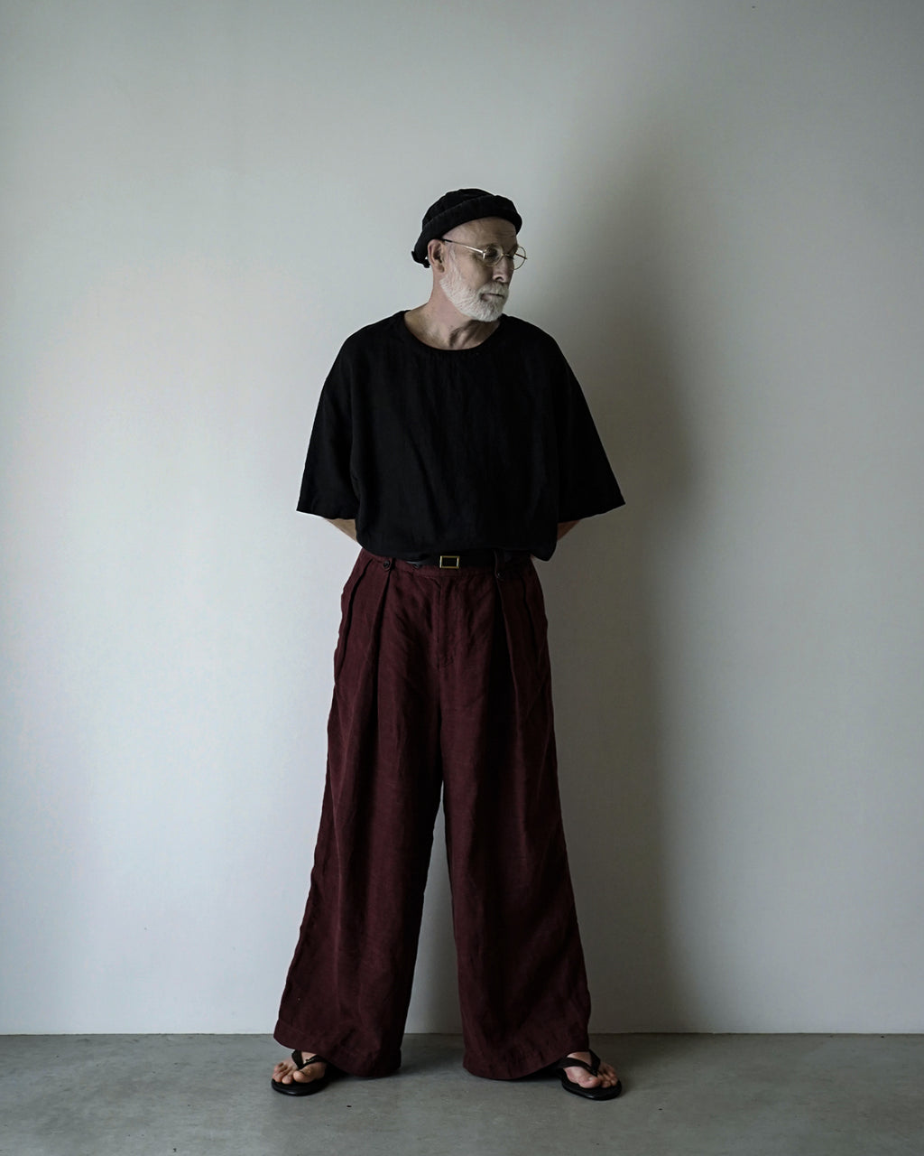 French Linen Back Belt 3Tuck Wide Straight Trousers <#burgundy>