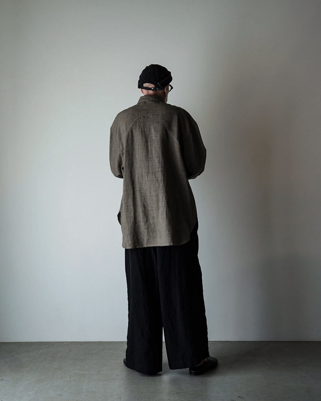 French Linen Back Belt 3Tuck Wide Straight Trousers <#black>