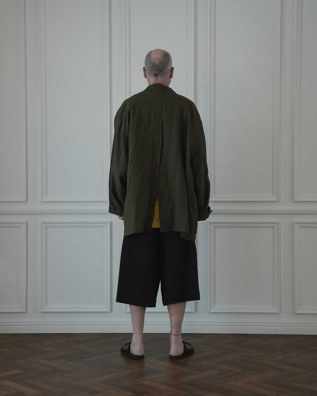 Back-Open Peak Lapel Double-Breasted Over Jacket.