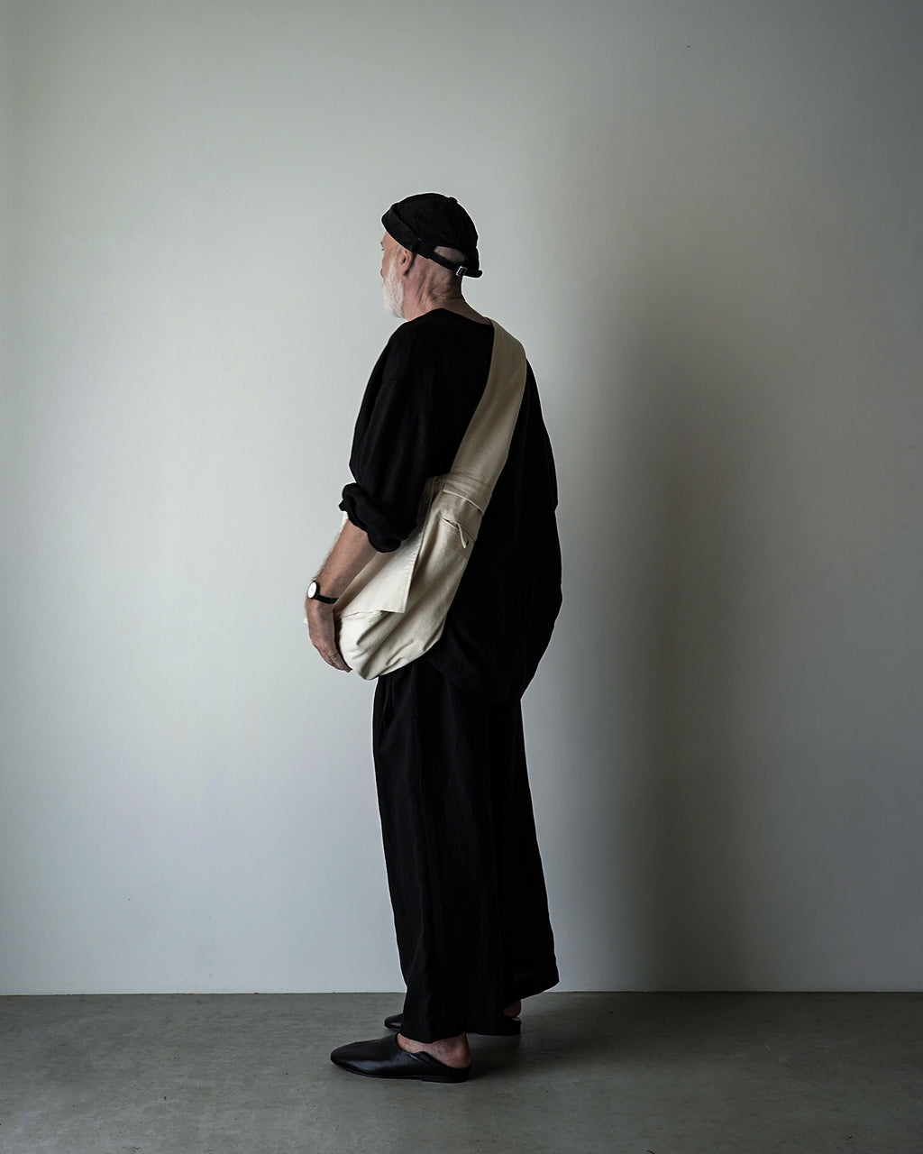 Cotton Canvas News Paper Bag <#ivory>