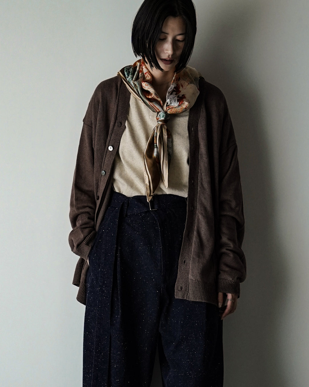 Linen Mid-Gauge V-Neck Knit Gown Cardigan <#brown>
