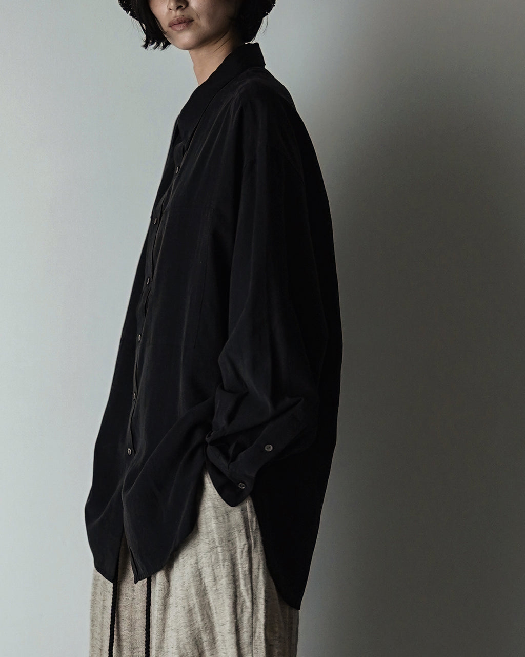 Linen-Tencel Double Pocket Regular Collar Over Shirt <#black>