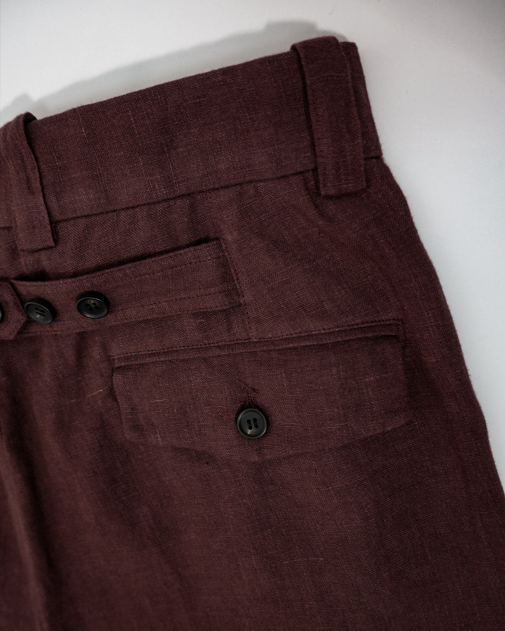 French Linen Back Belt 3Tuck Wide Straight Trousers <#burgundy>