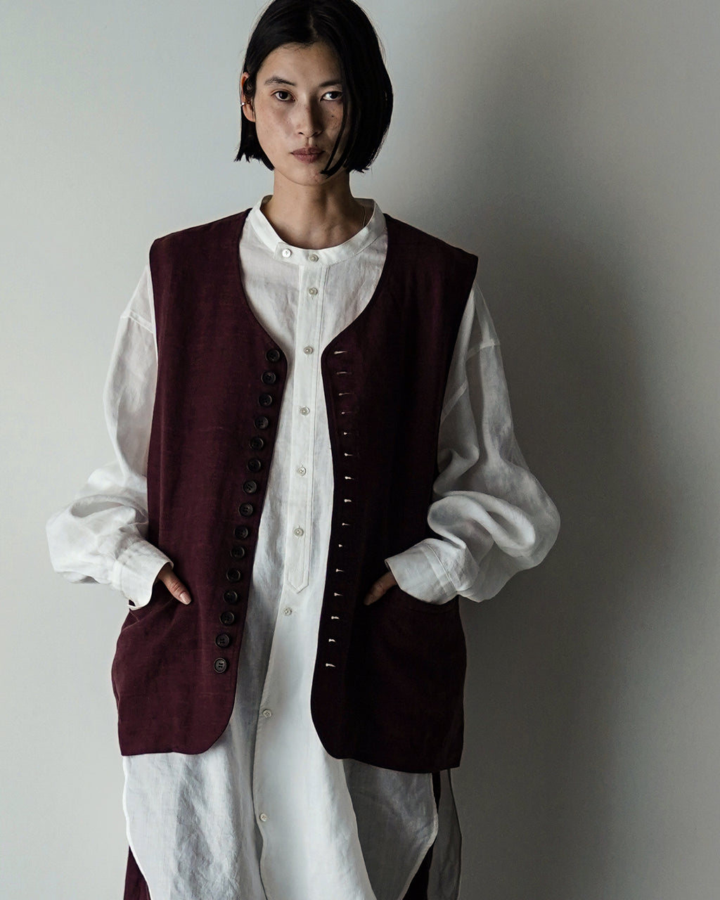 French Linen Back Belt Button Design V-Neck Vest <#burgundy>
