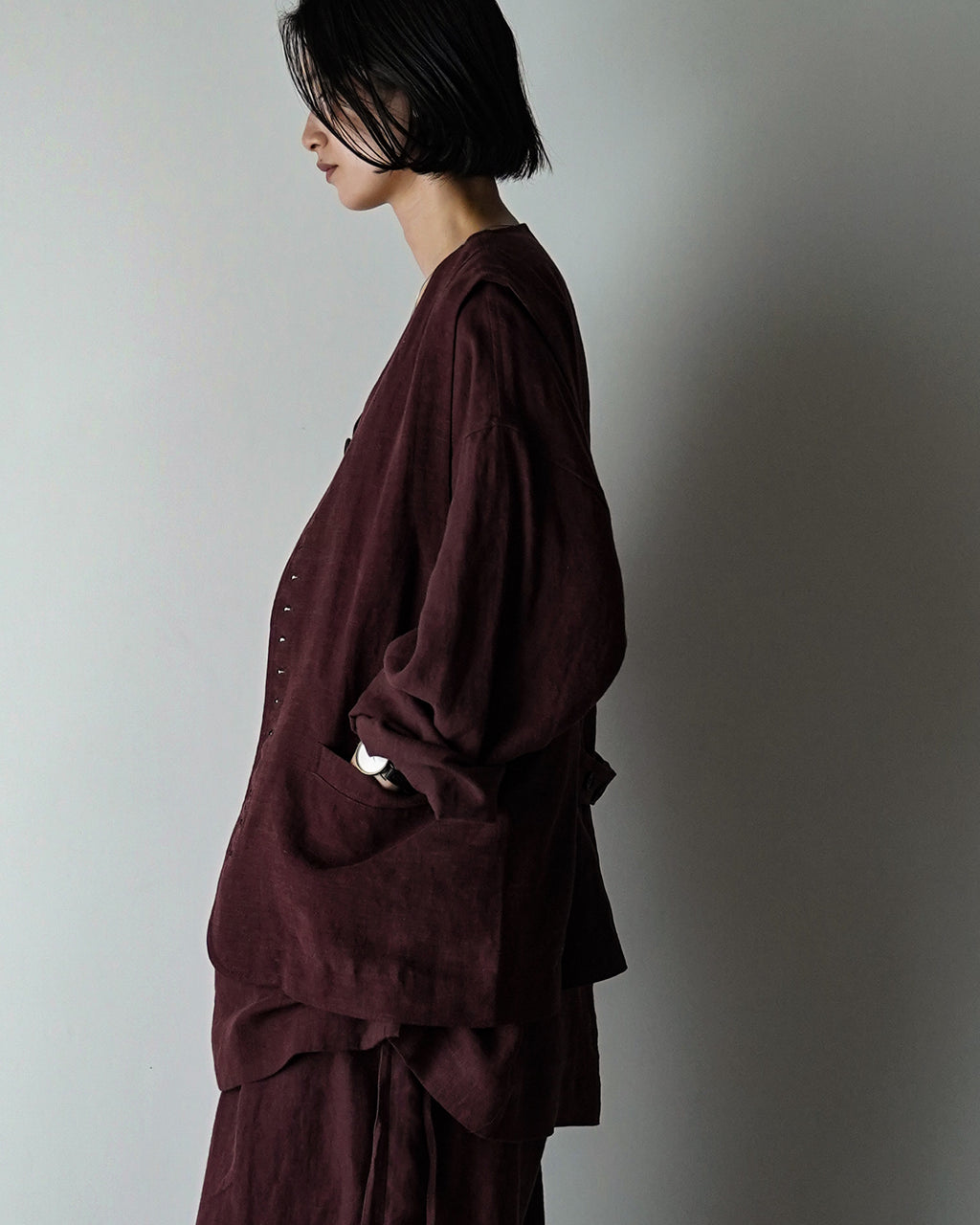 French Linen Back Belt Button Design V-Neck Vest <#burgundy>