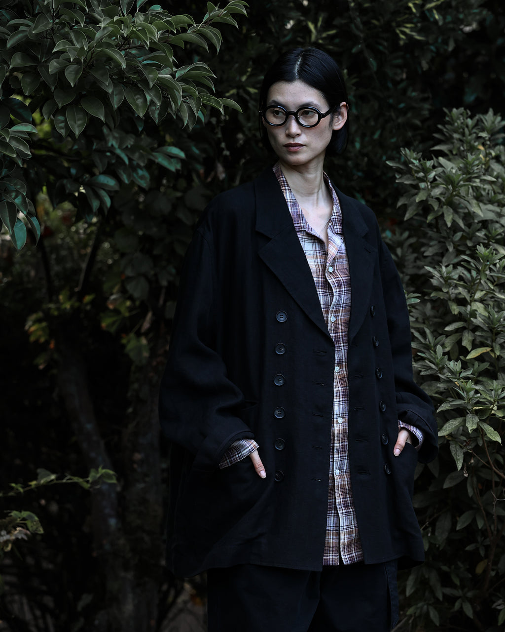 French Linen Back-Open Button Design Semi-Double Jacket <#black>
