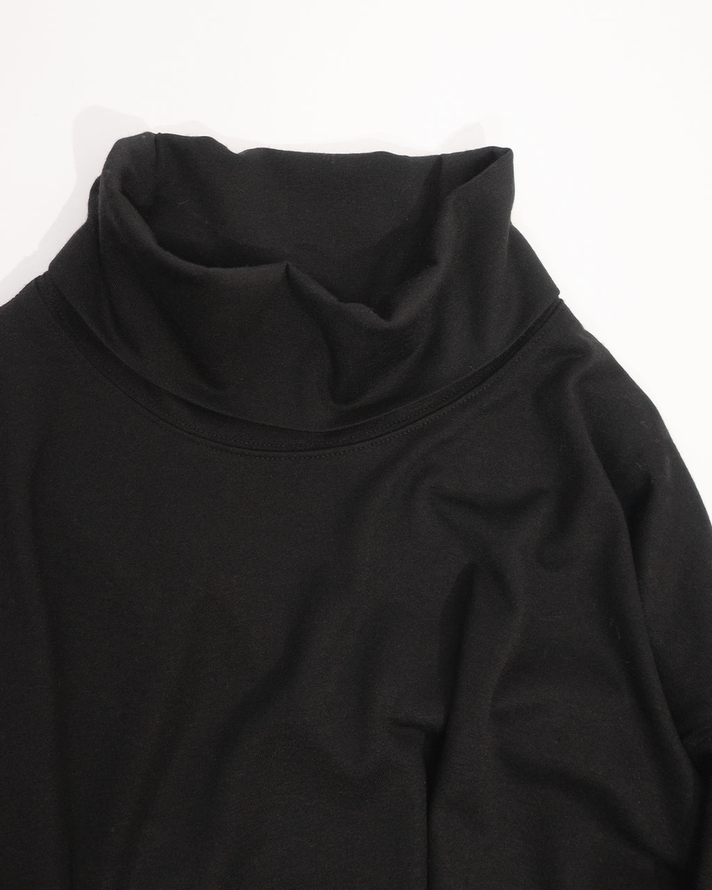 Super100s WOOL Plating Turtleneck L/S Logo TEE <#black>