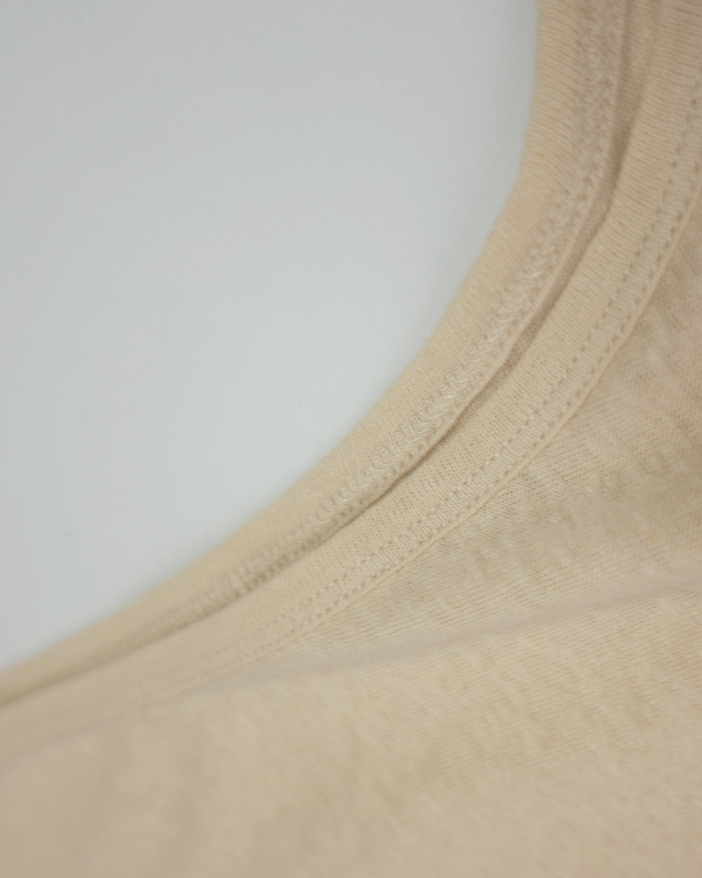 Linen Jersey Inner Layered Front Slit Tank Top <#ivory>