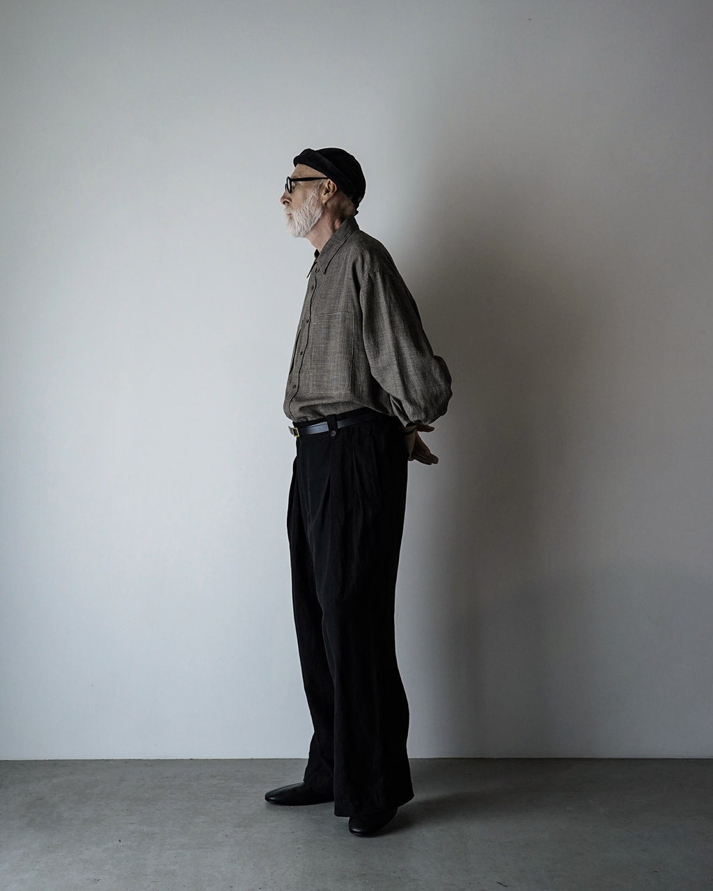 French Linen Back Belt 3Tuck Wide Straight Trousers <#black>