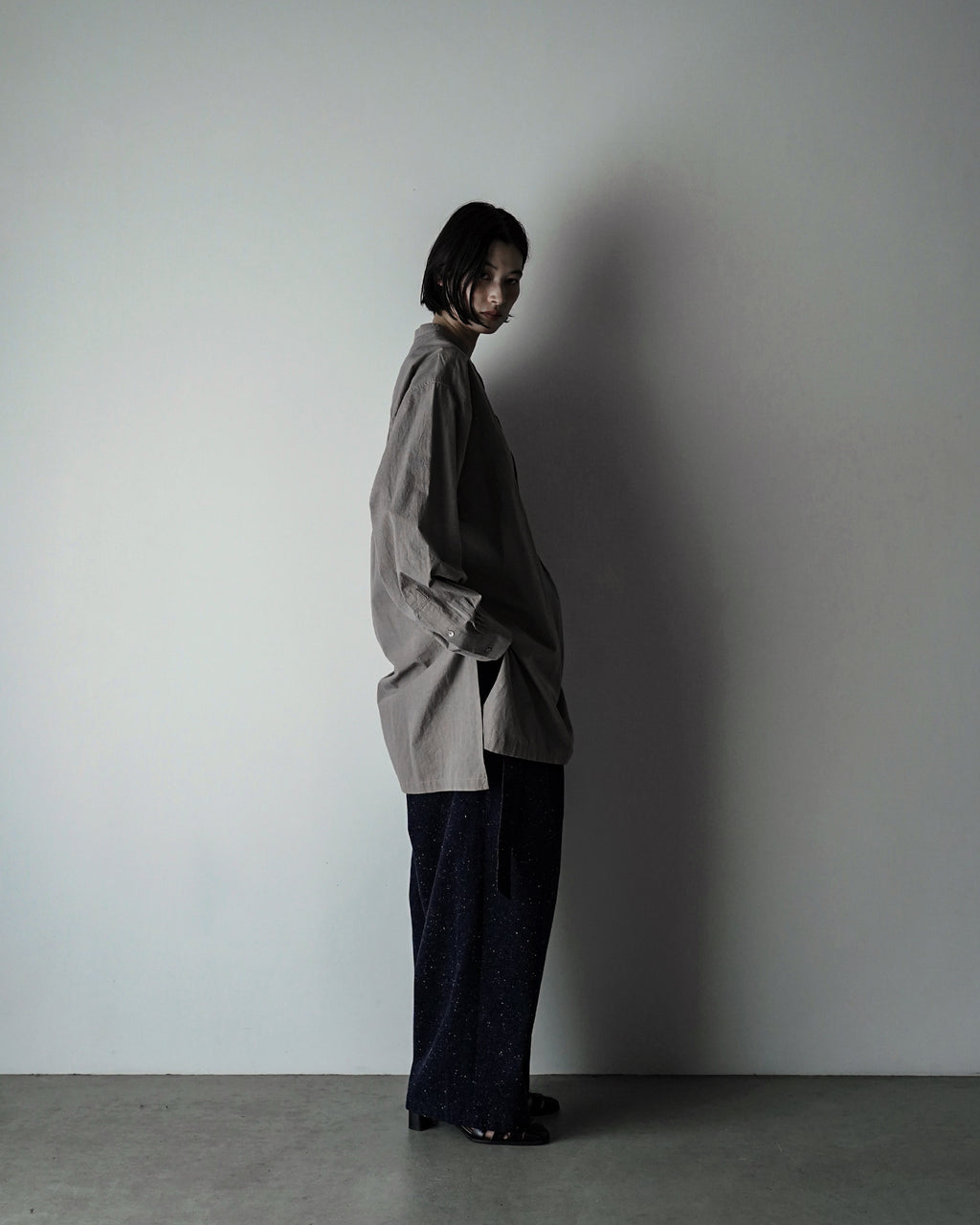 Organic Cotton Band Collar Side Slit Grandpa Shirt <#gray>