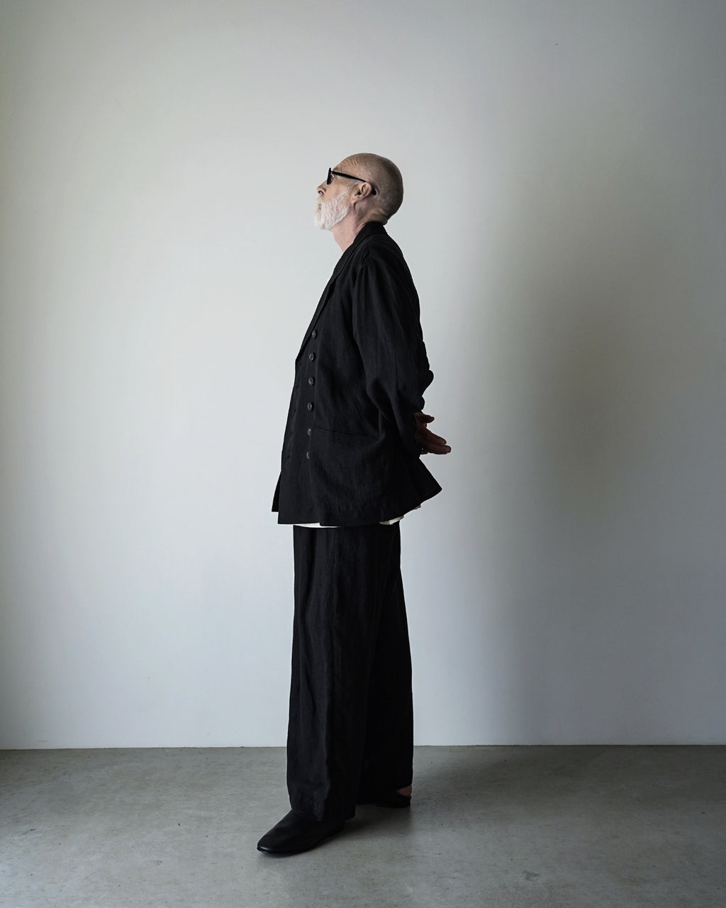 French Linen Back-Open Button Design Semi-Double Jacket <#black>