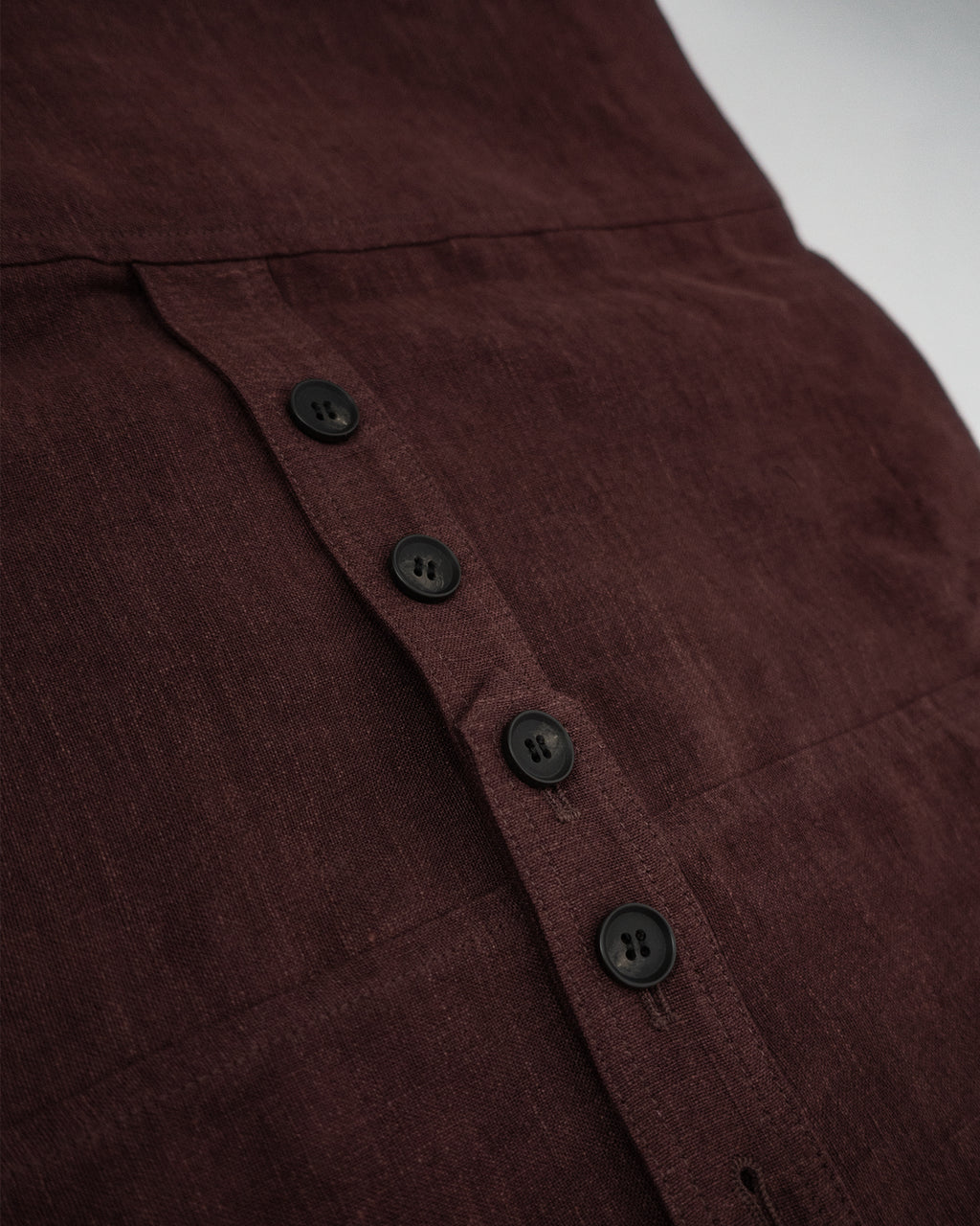 French Linen Back Belt Button Design V-Neck Vest <#burgundy>