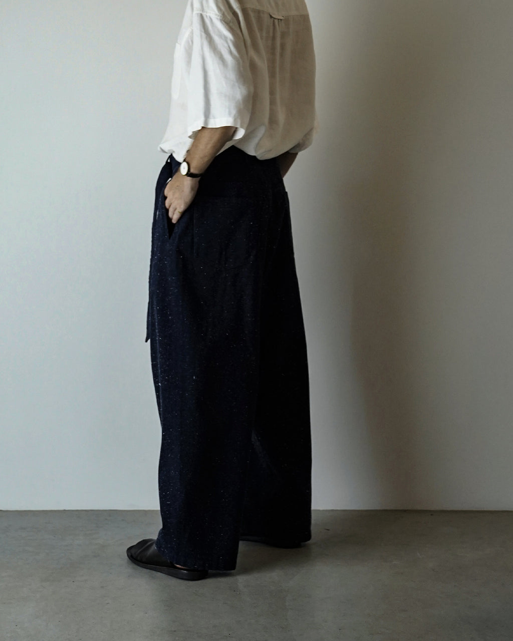 Nep Denim Belted Wide Tapered 1Tuck Baggy Pants <#indigo>