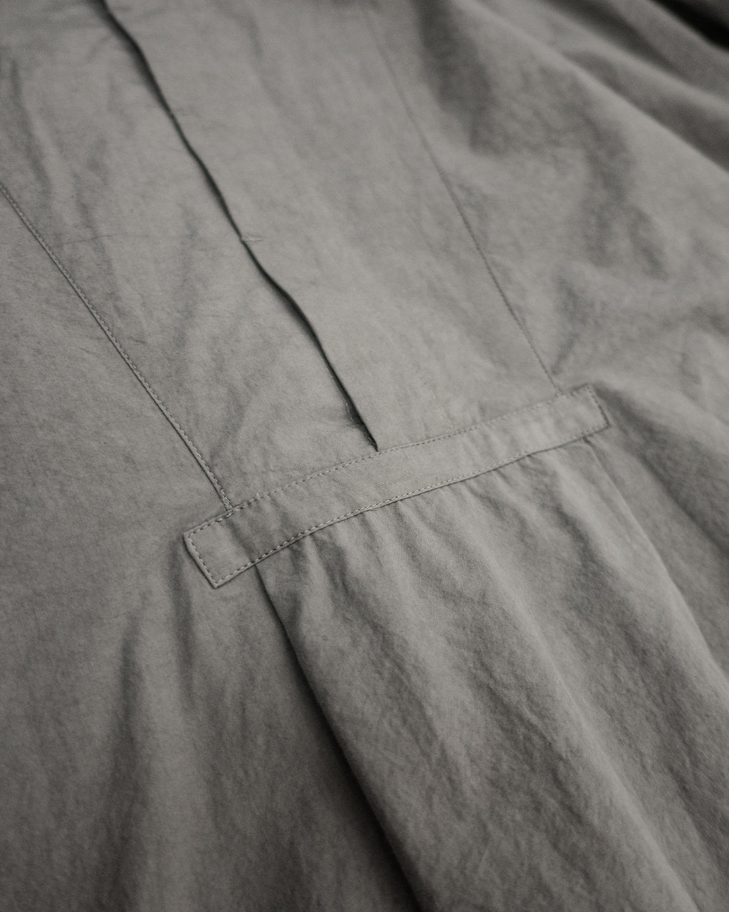 Organic Cotton Band Collar Side Slit Grandpa Shirt <#gray>