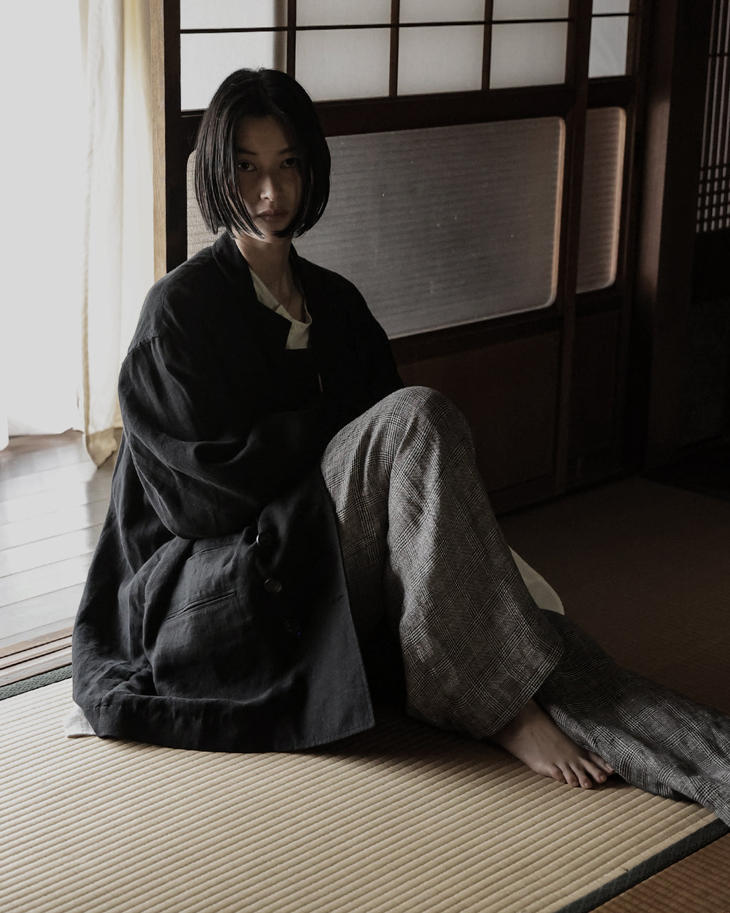 French Linen Back-Open Button Design Semi-Double Jacket <#black>