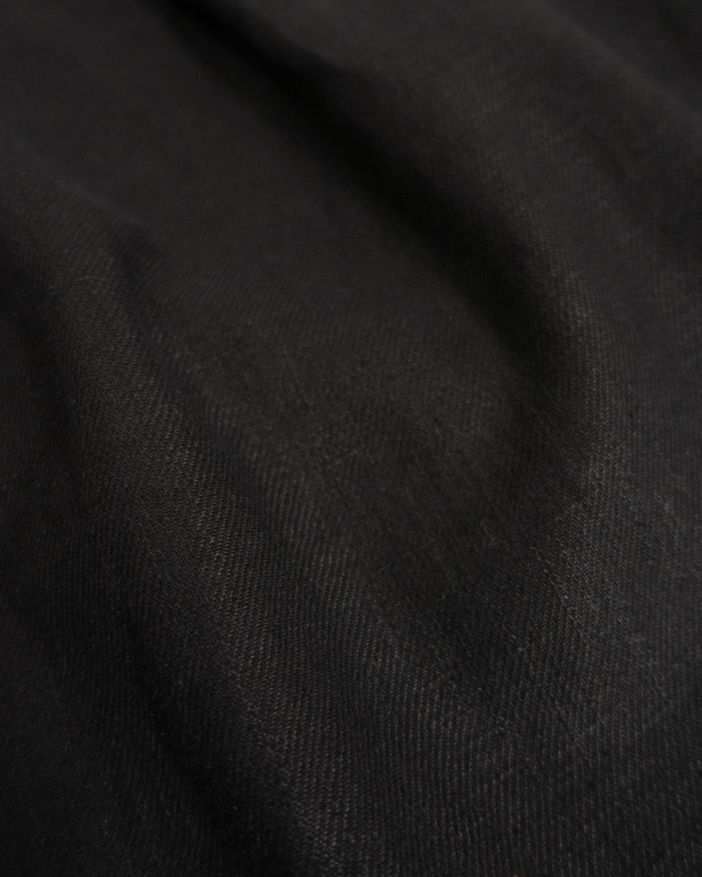 Linen Twill Coin Pocket 2Tuck Double-Hem Shorts <#black>