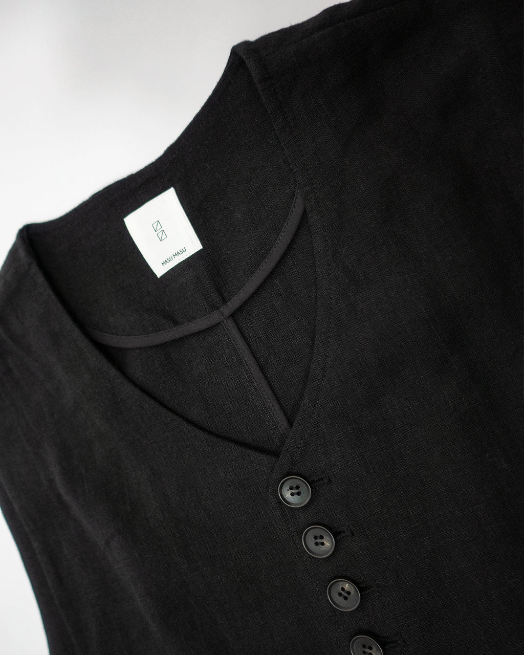 French Linen Back Belt Button Design V-Neck Vest <#black>