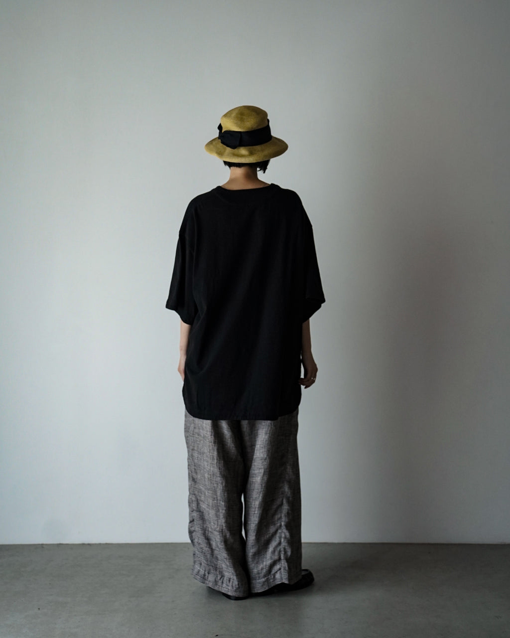 Cotton Linen Hem Round Skipper Half Sleeve Tee <#black>