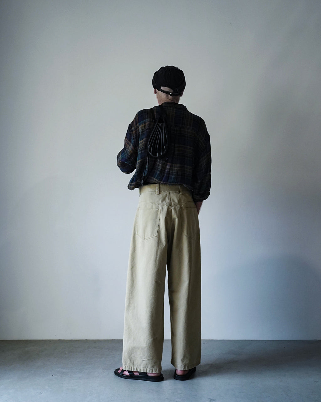Cotton Chino Belted Wide Tapered 1Tuck Baggy Pants <#beige>