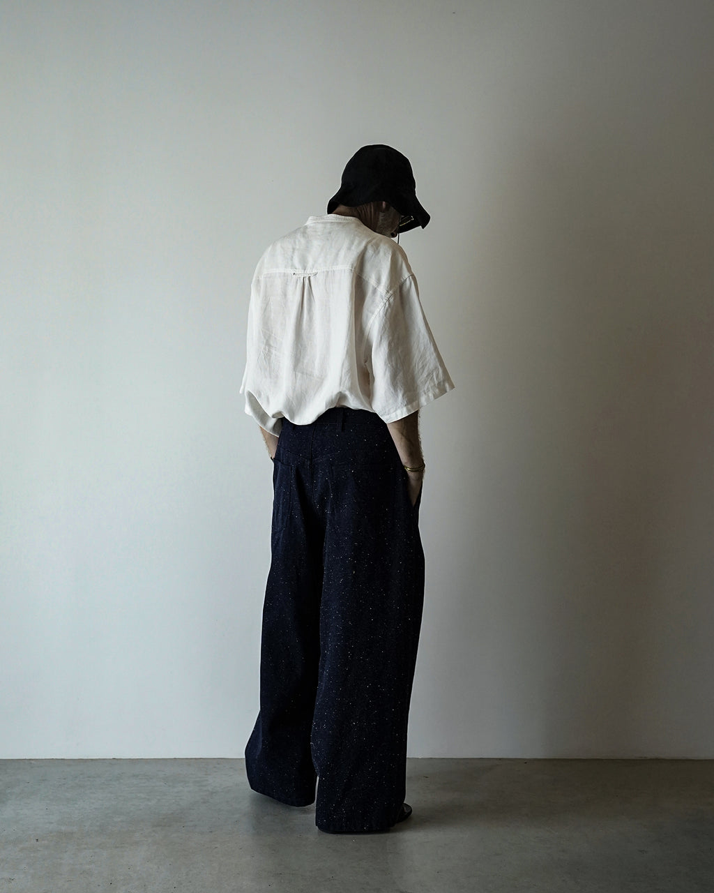 Nep Denim Belted Wide Tapered 1Tuck Baggy Pants <#indigo>