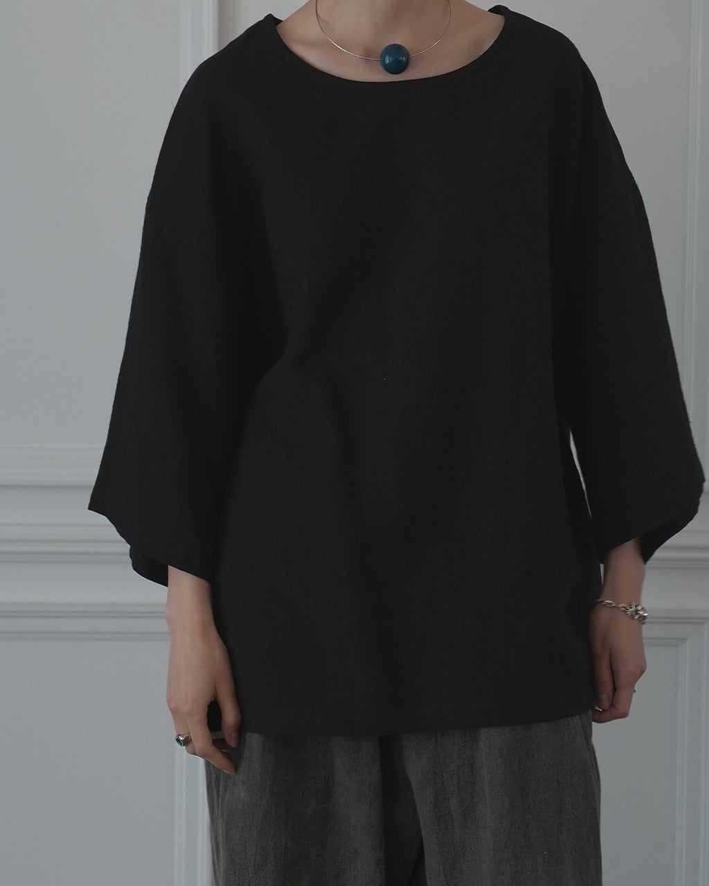 Crew Neck Half Sleeve Over Pullover.
