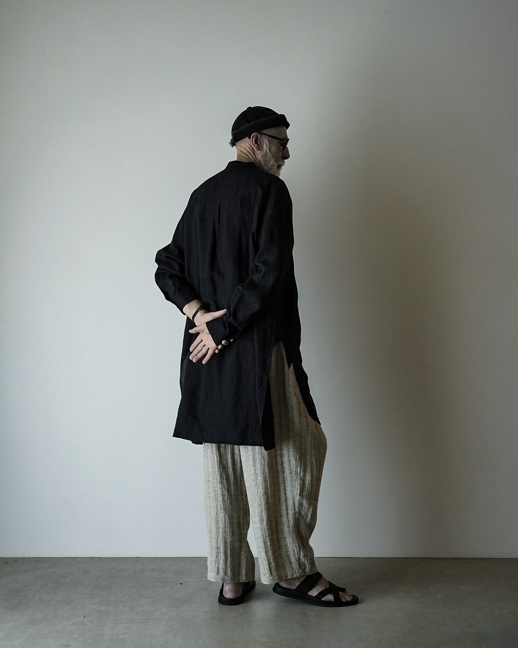Linen Band Collar Round Slit Long Officer Shirt <#black>