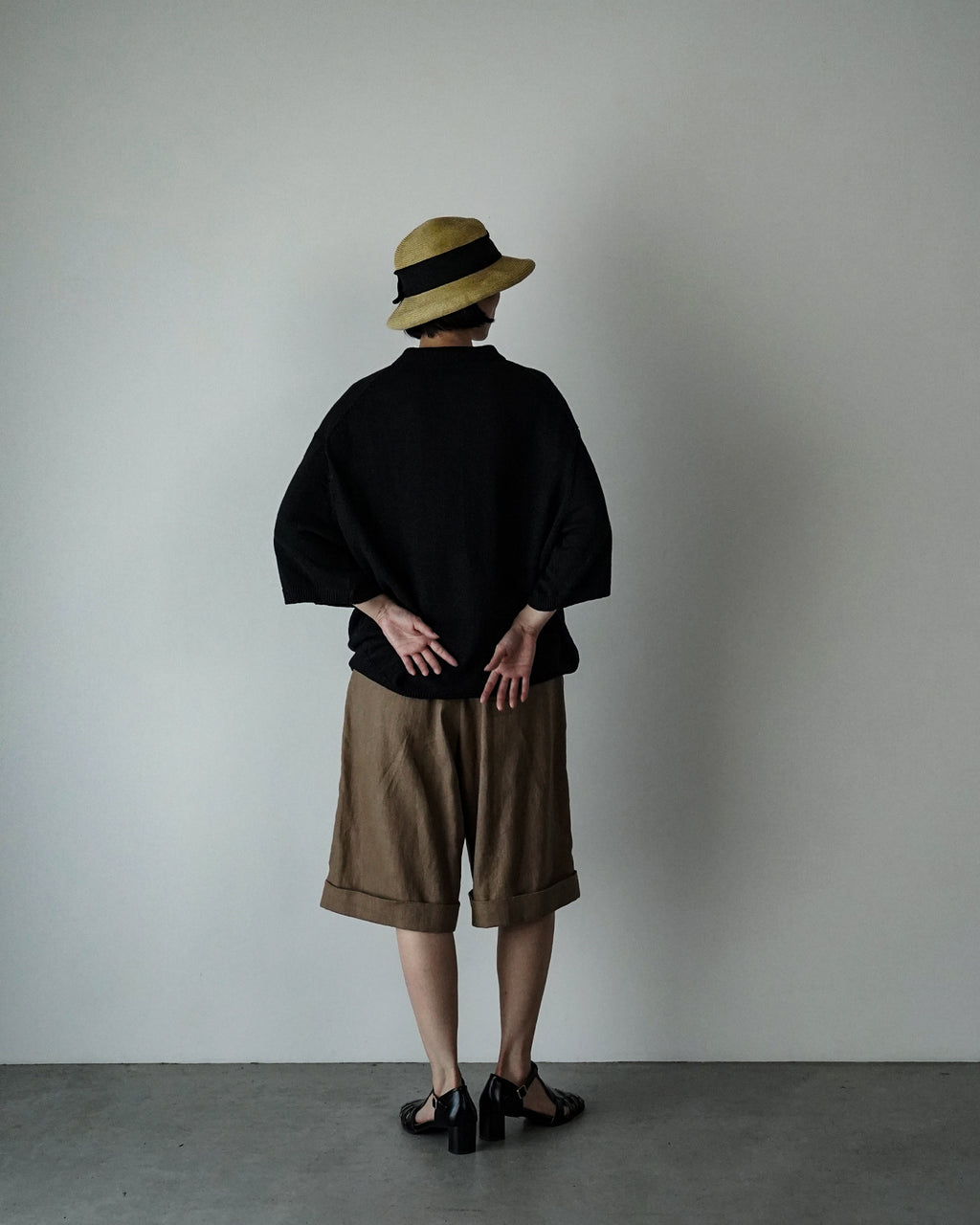Linen Mid-Gauge Half Sleeve Knit Polo <#black>