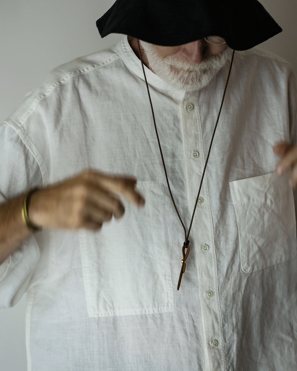 Wash Linen Band Collar Henley Neck Like Half Sleeve Atelier Shirt <#off white>