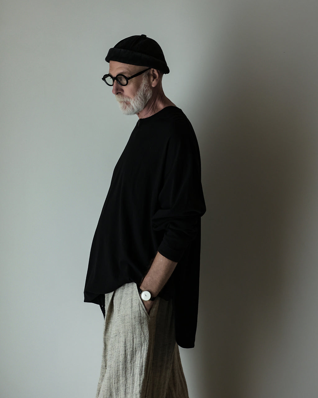 Cotton Linen Hem Round Skipper Long-Sleeve Tee <#black>