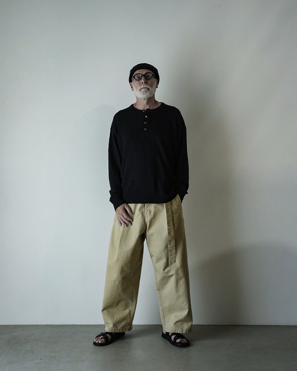 Linen Mid-Gauge Henley Neck Knit Pullover <#black>