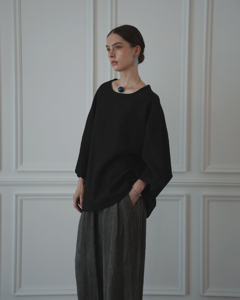 Crew Neck Half Sleeve Over Pullover.