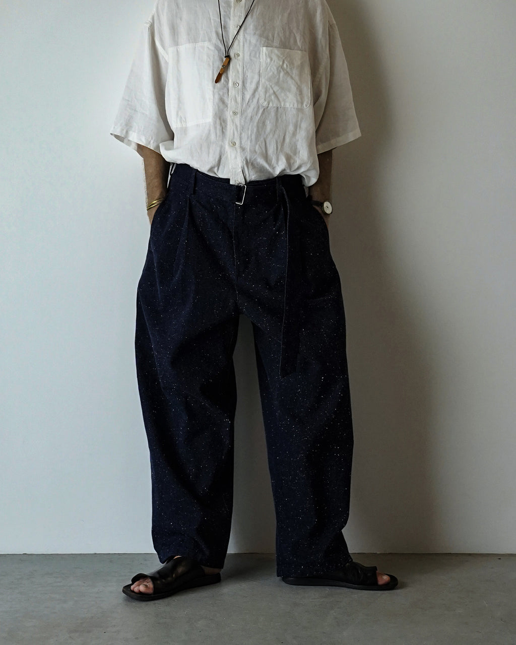 Nep Denim Belted Wide Tapered 1Tuck Baggy Pants <#indigo>