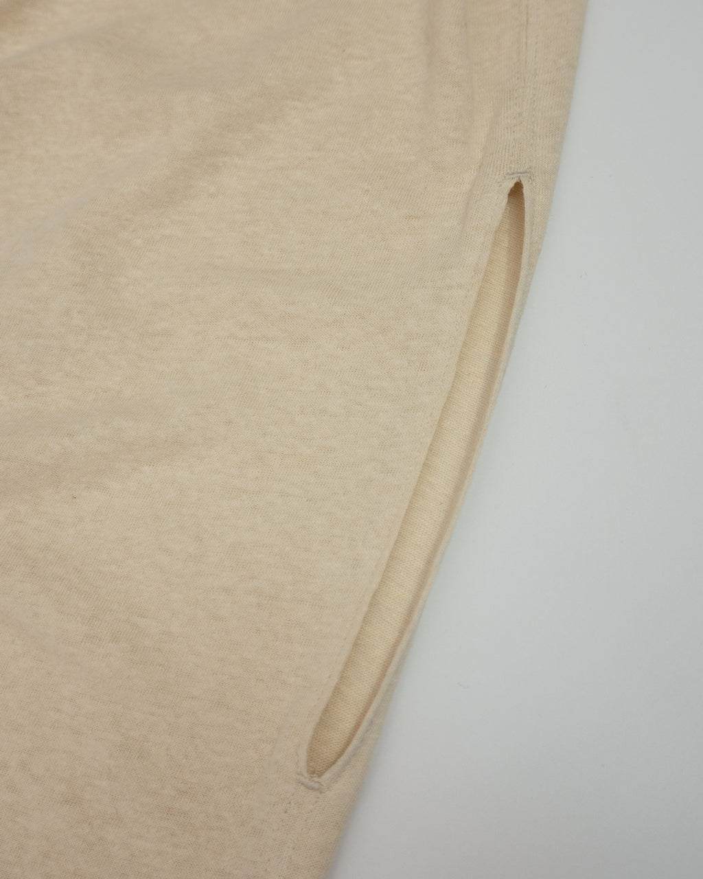 Linen Jersey Inner Layered Front Slit Tank Top <#ivory>