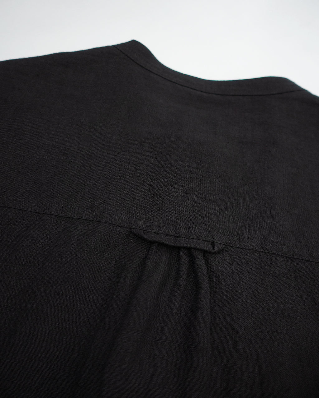 Wash Linen Band Collar Henley Neck Like Half Sleeve Atelier Shirt <#black>