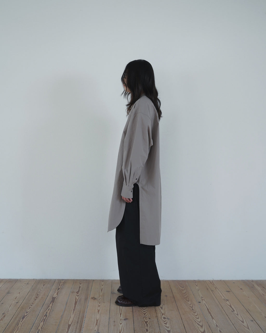 Cotton Typewriter Round Slit Long Officer Shirt <#greige>