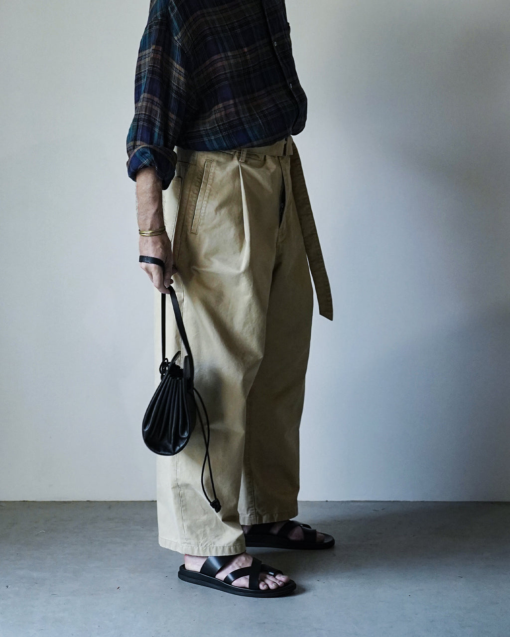 Cotton Chino Belted Wide Tapered 1Tuck Baggy Pants <#beige>