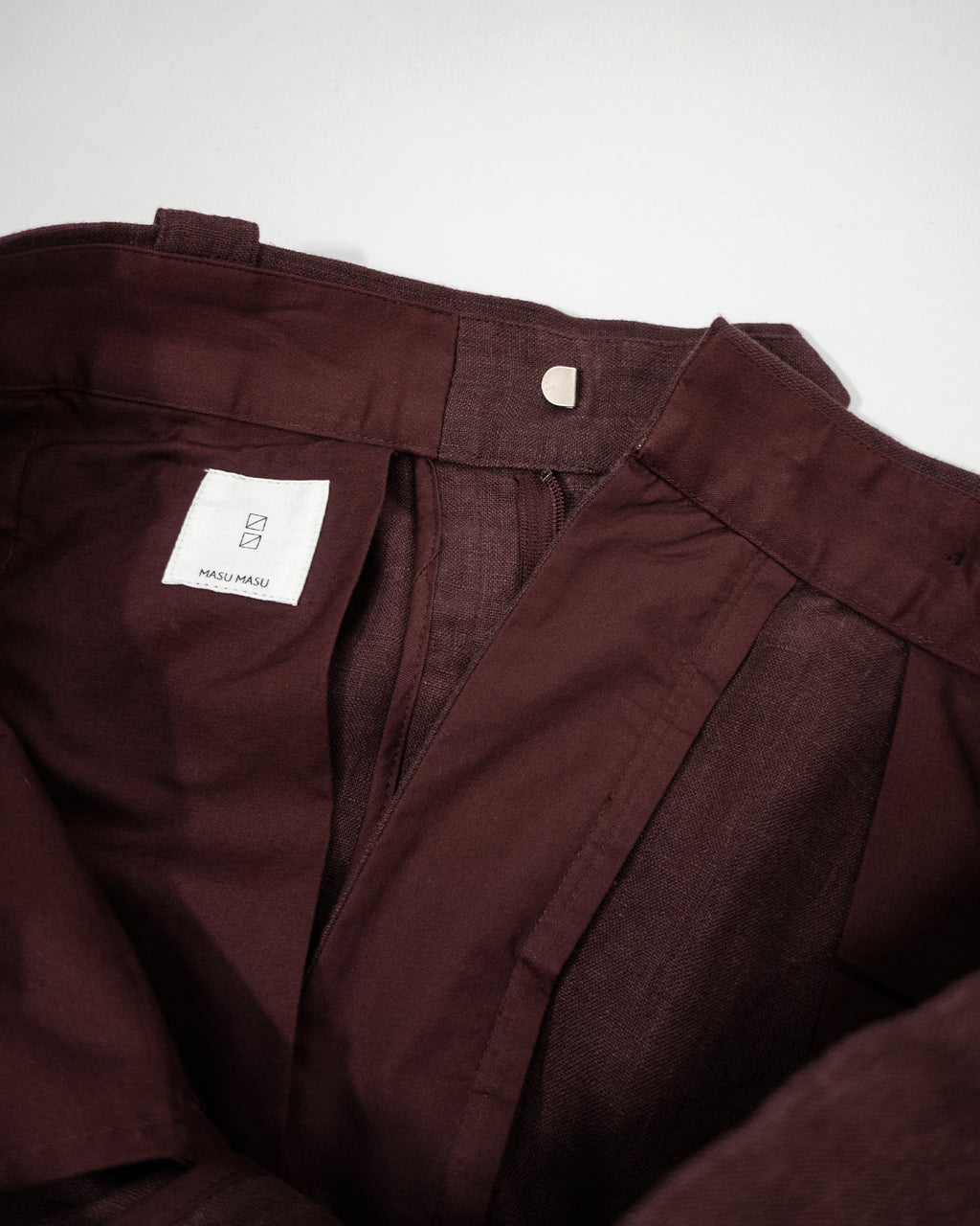 French Linen Back Belt 3Tuck Wide Straight Trousers <#burgundy>