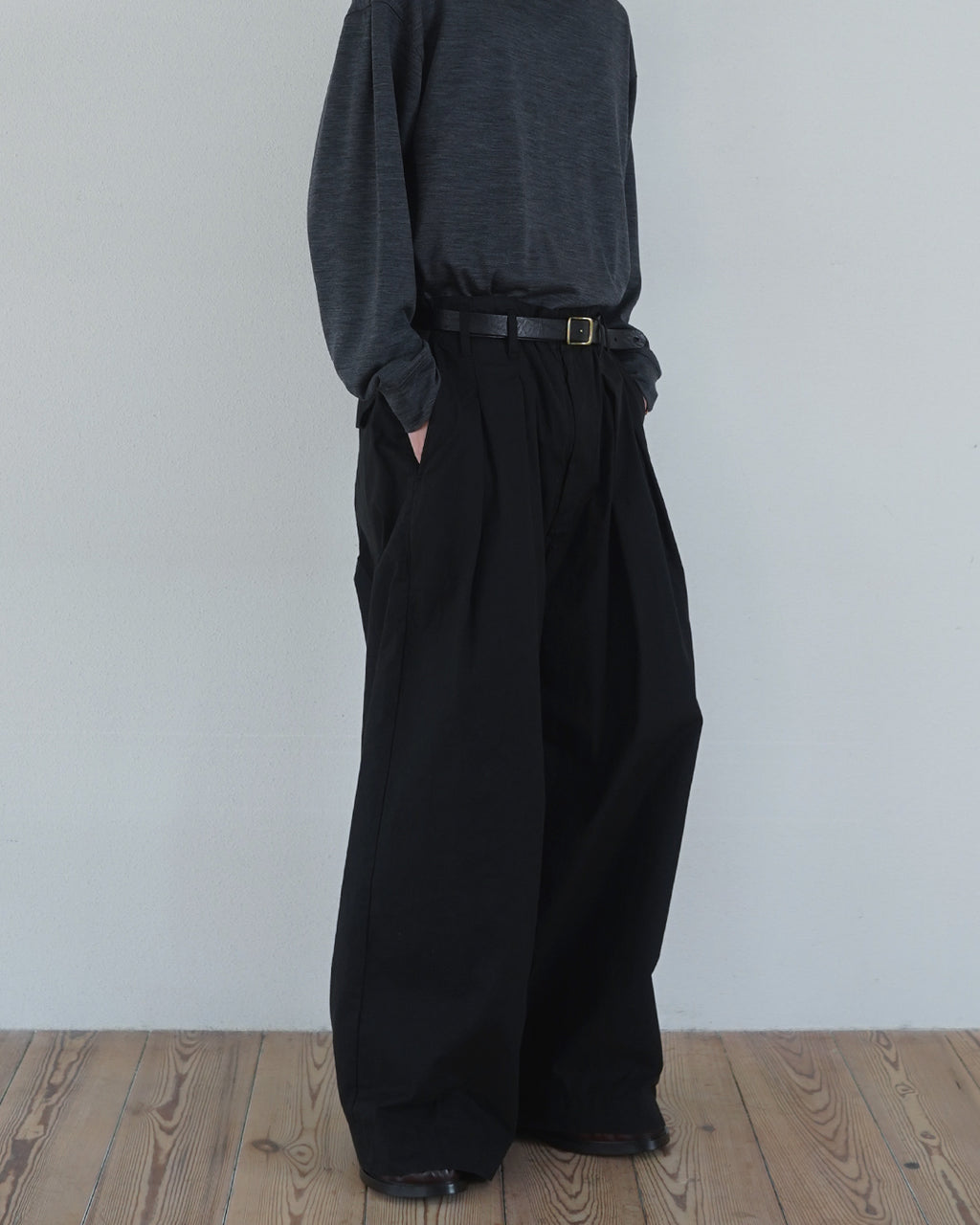 Oiled Wax Washed Moleskin Wide Baggy Pants <#black>