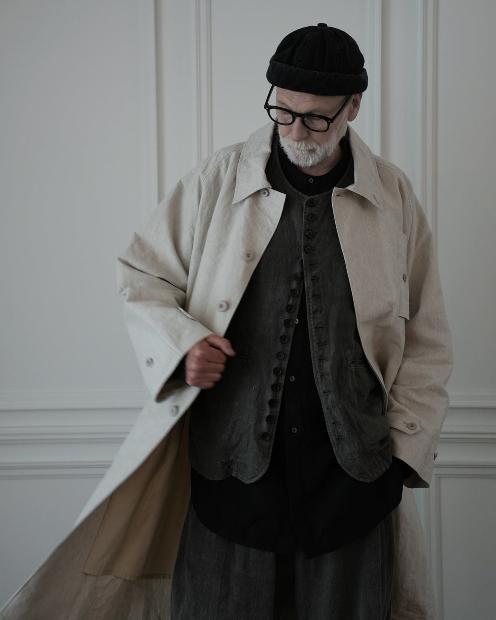 Back Flare A-Line Officer Bal Collar Coat.
