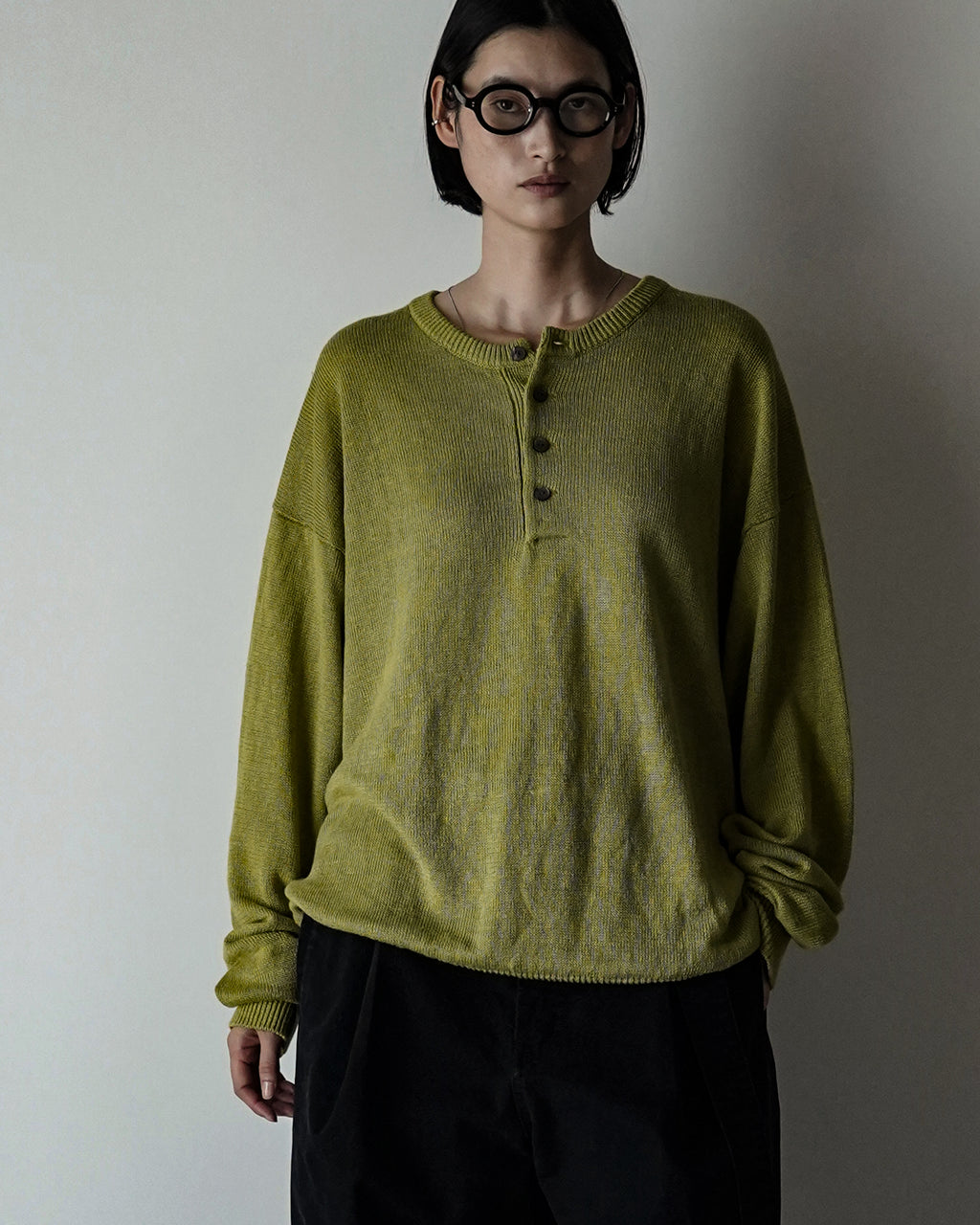 Linen Mid-Gauge Henley Neck Knit Pullover <#yellow>