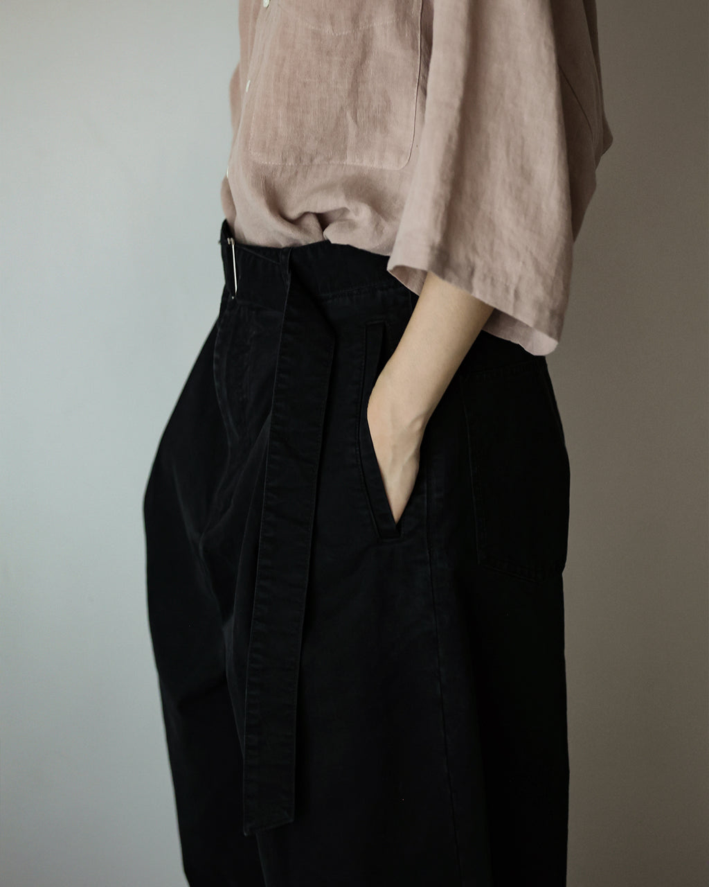 Cotton Chino Belted Wide Tapered 1Tuck Baggy Pants <#black>
