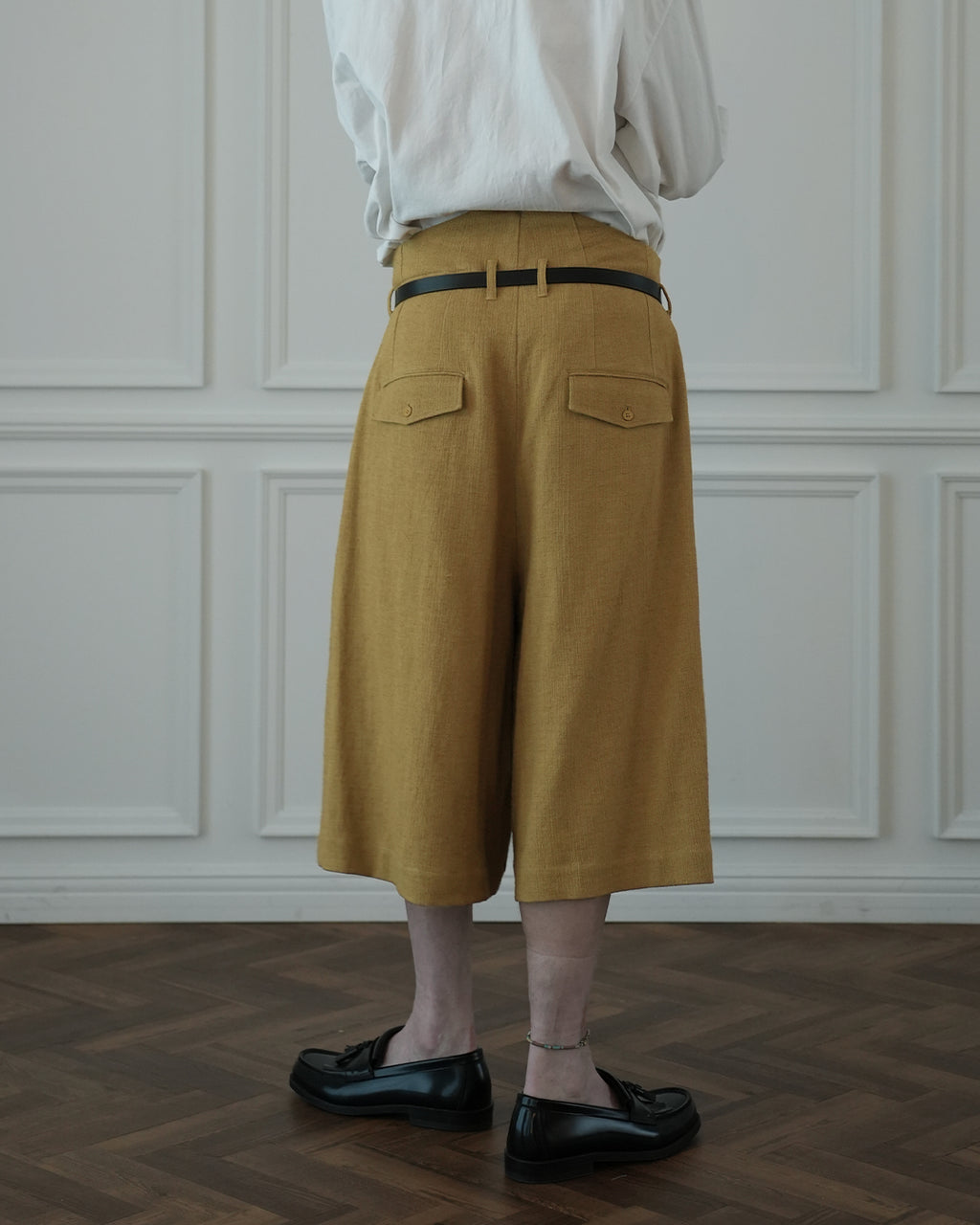 High Waist 2 Tuck Wide Half Trousers.
