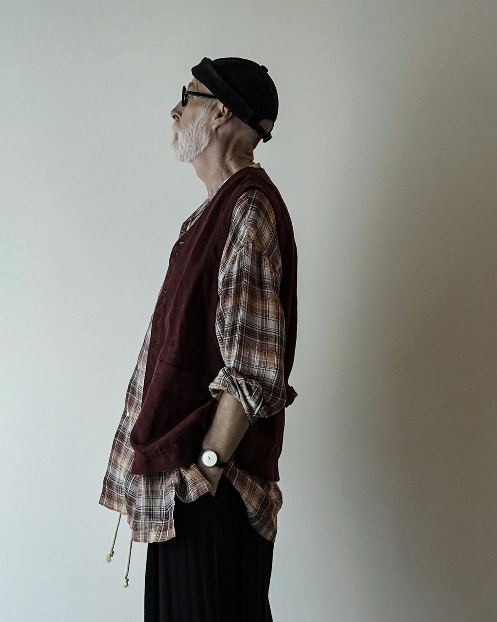 French Linen Back Belt Button Design V-Neck Vest <#burgundy>