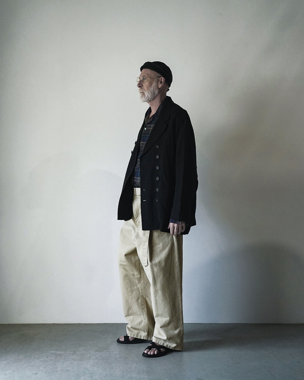 French Linen Back-Open Button Design Semi-Double Jacket <#black>