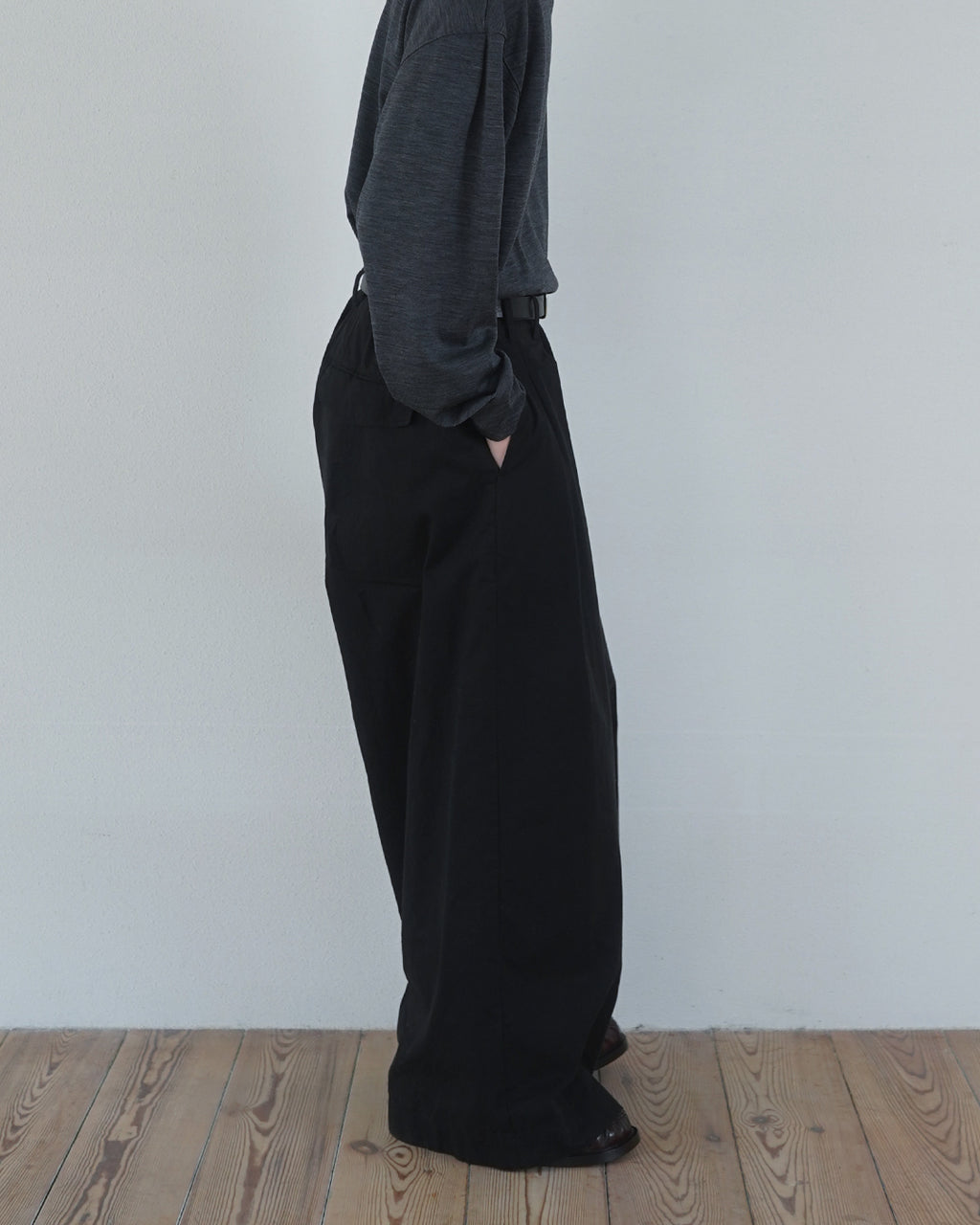 Oiled Wax Washed Moleskin Wide Baggy Pants <#black>